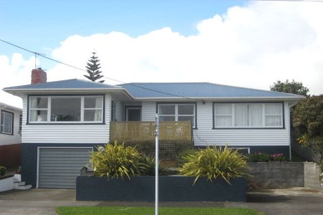 Photo of property in 115 Ngamotu Road, Spotswood, New Plymouth, 4310