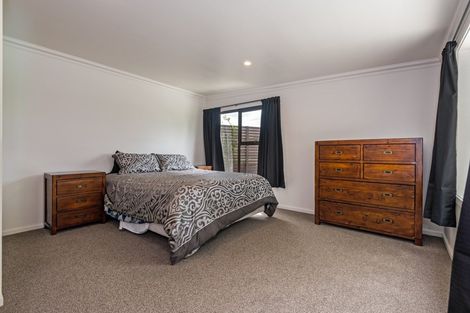 Photo of property in 375 No 1 Line, Longburn, Palmerston North, 4475