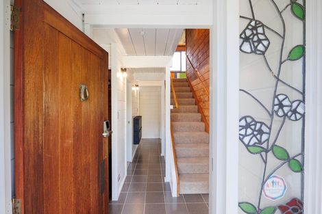 Photo of property in 21 Heathcote Place, Fitzherbert, Palmerston North, 4410