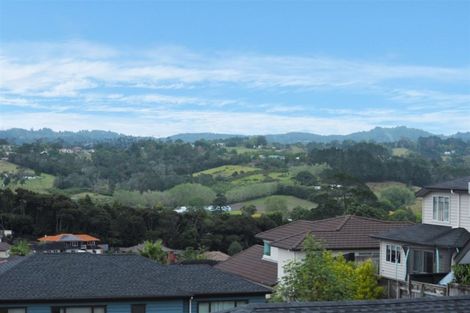 Photo of property in 14 San Casello Rise, Henderson, Auckland, 0612