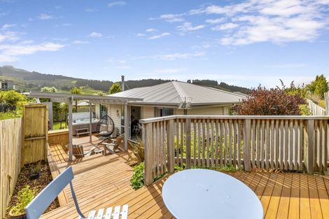 Photo of property in 8 Glendermid Close, Sawyers Bay, Port Chalmers, 9023