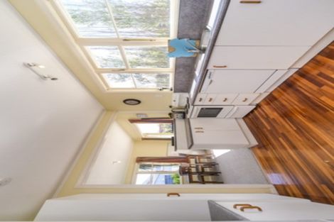 Photo of property in 14 Marsden Place, Awapuni, Palmerston North, 4412