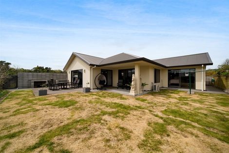 Photo of property in 36 Fernbrook Drive, Hurworth, New Plymouth, 4310