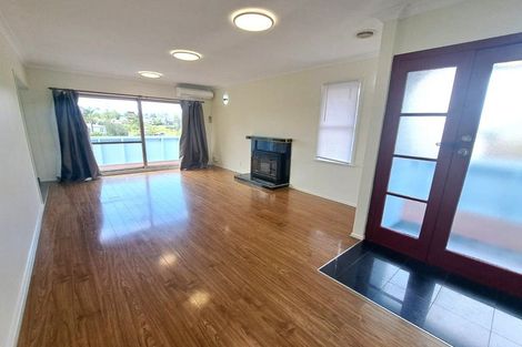 Photo of property in 6 Wharf Road, Te Atatu Peninsula, Auckland, 0610