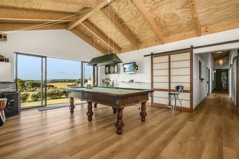 Photo of property in 24b Bethells Road, Waitakere, Auckland, 0816