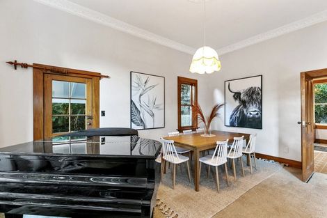 Photo of property in 61 Garden Road, Northland, Wellington, 6012