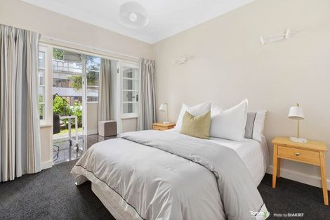 Photo of property in 20d Portland Crescent, Thorndon, Wellington, 6011