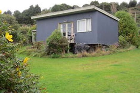 Photo of property in 39 Carrickfergus Street, Waikawa, Tokanui, 9884