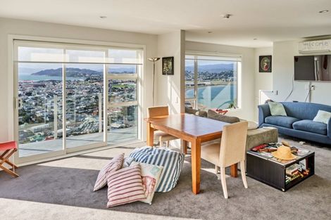 Photo of property in 9 Pari Tai Way, Houghton Bay, Wellington, 6023