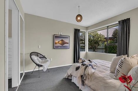 Photo of property in 6 Shenley Drive, Belfast, Christchurch, 8051