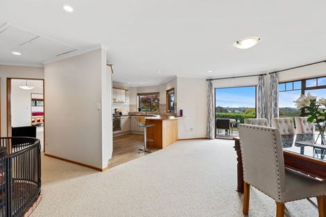 Photo of property in 12 Bayvista Close, Welcome Bay, Tauranga, 3112