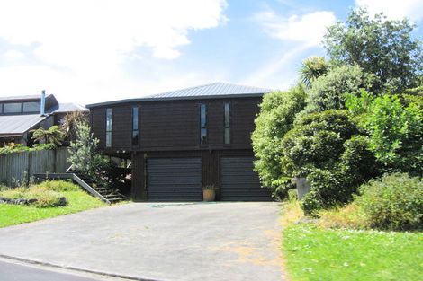 Photo of property in 4 Tokay Place, Huapai, Kumeu, 0810