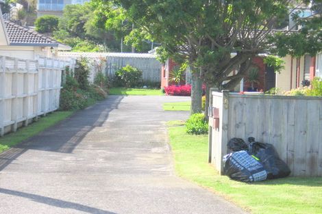Photo of property in 2/30 Hattaway Avenue, Bucklands Beach, Auckland, 2012