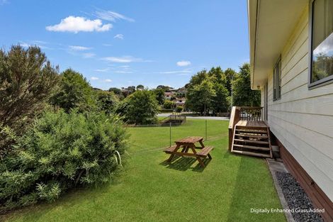 Photo of property in 25 Reynolds Road, Pukekohe, 2120