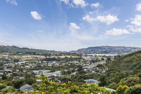 Photo of property in 14a Spicer Place, Tawa, Wellington, 5028