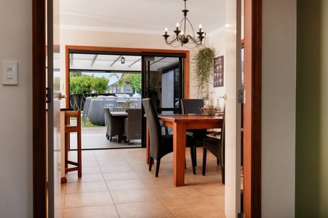 Photo of property in 24 Ohope Place, Papamoa Beach, Papamoa, 3118