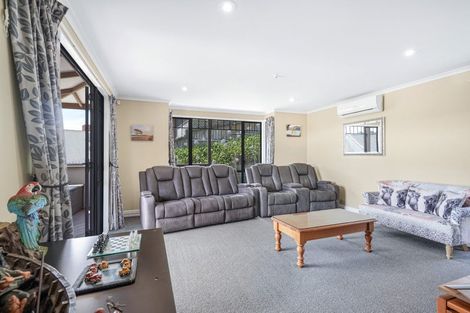 Photo of property in 23 Aloma Way, Glenview, Hamilton, 3206