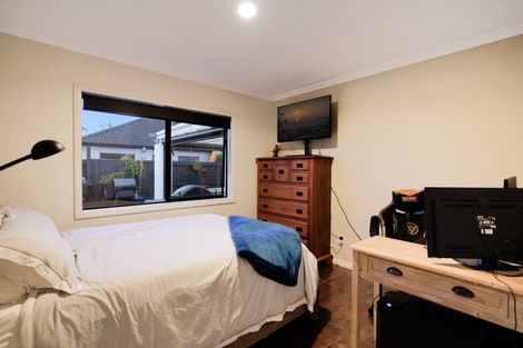 Photo of property in 24 Ohope Place, Papamoa Beach, Papamoa, 3118