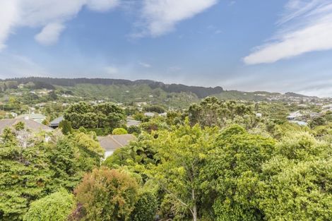 Photo of property in 3 Te Reinga View, Tawa, Wellington, 5028