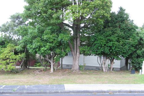 Photo of property in 12 Mirovale Place, Totara Vale, Auckland, 0629