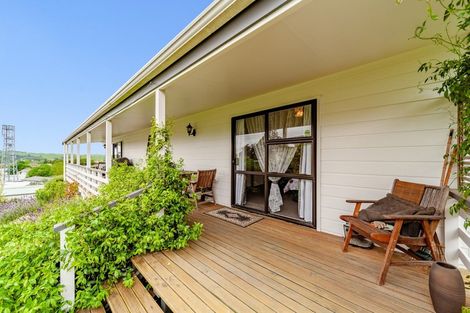 Photo of property in 10 Saint Marys Road, Waipukurau, 4200