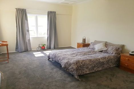 Photo of property in 54 Burns Street, Dannevirke, 4930