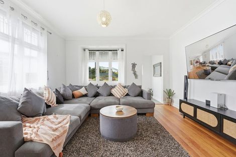 Photo of property in 96 Alma Road, Gonville, Whanganui, 4501