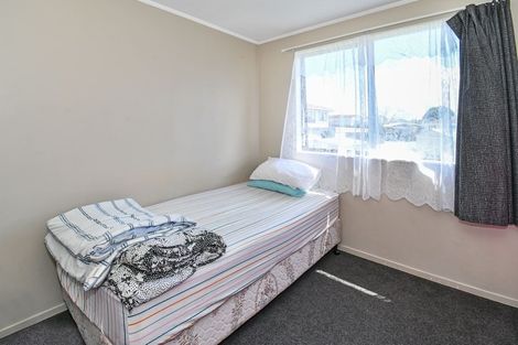 Photo of property in 4/1 Rebecca Rise, Weymouth, Auckland, 2103