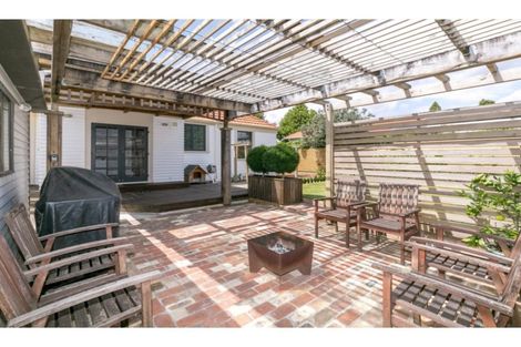 Photo of property in 5 Casey Avenue, Fairfield, Hamilton, 3214