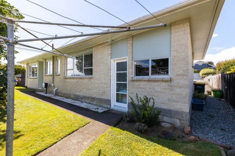 Photo of property in 4/50 Paynters Avenue, Strandon, New Plymouth, 4312