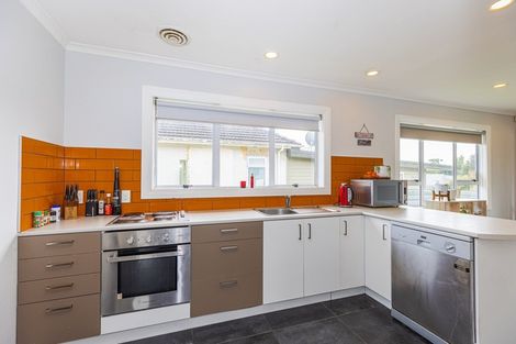 Photo of property in 18 Toi Street, Tawhero, Whanganui, 4501
