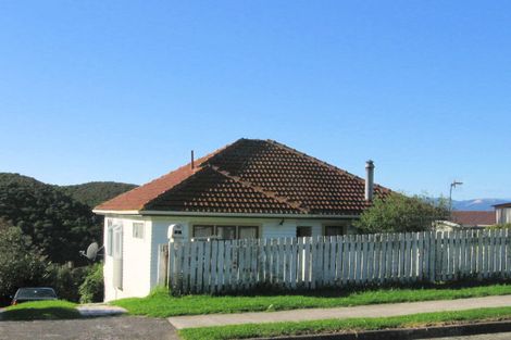 Photo of property in 41 Rangituhi Crescent, Takapuwahia, Porirua, 5022