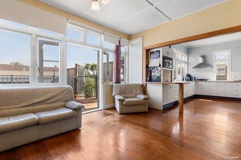 Photo of property in 7 Esmonde Road, Takapuna, Auckland, 0622