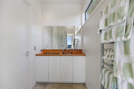 Photo of property in 43 Whakamoenga Point, Acacia Bay, Taupo, 3385