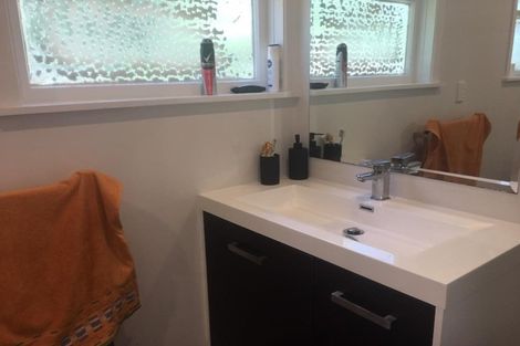 Photo of property in 17 Derby Place, Cannons Creek, Porirua, 5024