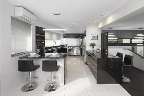 Photo of property in 12 Harry Ell Drive, Cashmere, Christchurch, 8022