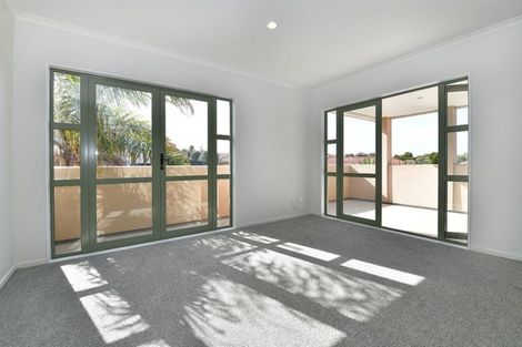 Photo of property in 15 Clea View, Gulf Harbour, Whangaparaoa, 0930