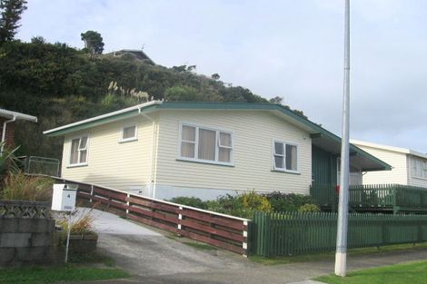 Photo of property in 5 Laburnum Grove, Maungaraki, Lower Hutt, 5010