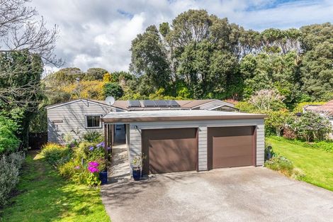 Photo of property in 2 Rata Street, Waikanae, 5036