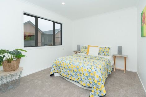 Photo of property in 1/4 Marama Street, Castor Bay, Auckland, 0620
