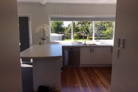 Photo of property in 33 Alma Road, Milford, Auckland, 0620