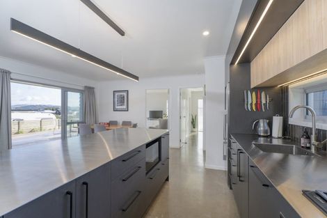 Photo of property in 8 Fred Harsant Drive, Cooks Beach, 3591