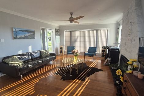 Photo of property in 17 Howe Street, Howick, Auckland, 2014