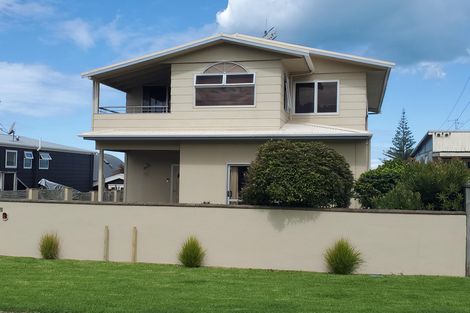 Photo of property in 10 Wallnutt Avenue, Waihi Beach, 3611