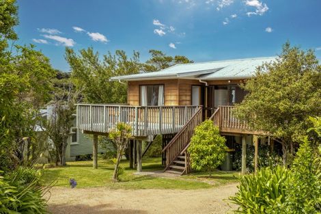 Photo of property in 25 Tawa Street, Oneroa, Waiheke Island, 1081