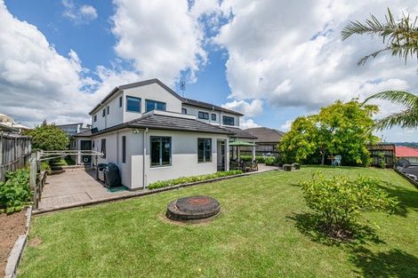 Photo of property in 19 Highfields Terrace, Henderson, Auckland, 0612