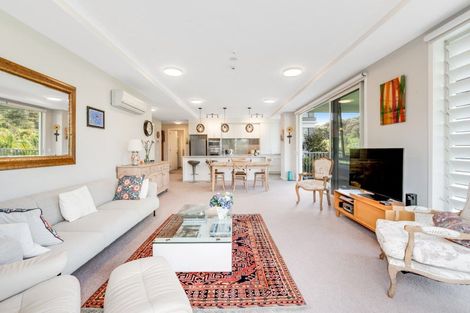 Photo of property in 122 Eaves Bush Parade, Orewa, 0931