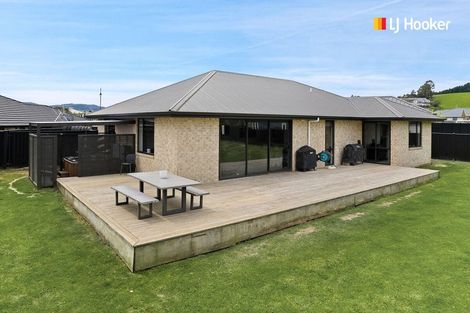 Photo of property in 32 Calluna Crescent, Mosgiel, 9024