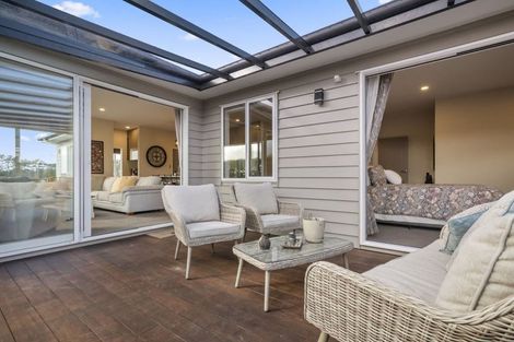 Photo of property in 11 Nobilo Road, Kumeu, 0810