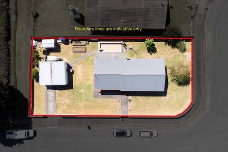 Photo of property in 1 Mcclean Place, Ngatea, 3503